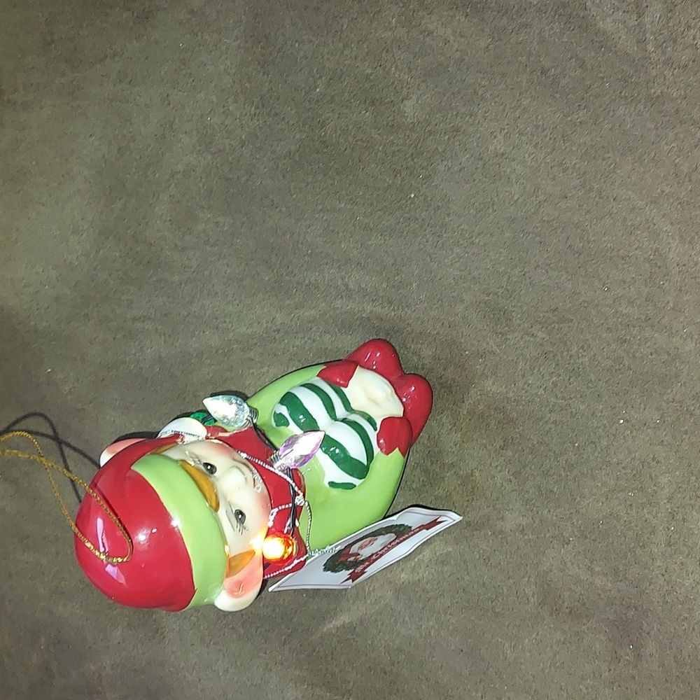 Mr Christmas Ceramic Knee Hugger Elf Light-Up Ornament Figurine 5 1/2 " - Picture 2 of 4